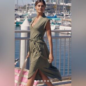 NWT Size MP - Daily Practice by Anthropologie Short-Sleeve V-Neck Midi Dress